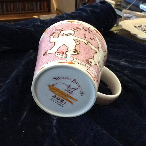 Rabbit Rabbit Susan Branch Mug - Picture 4 of 4